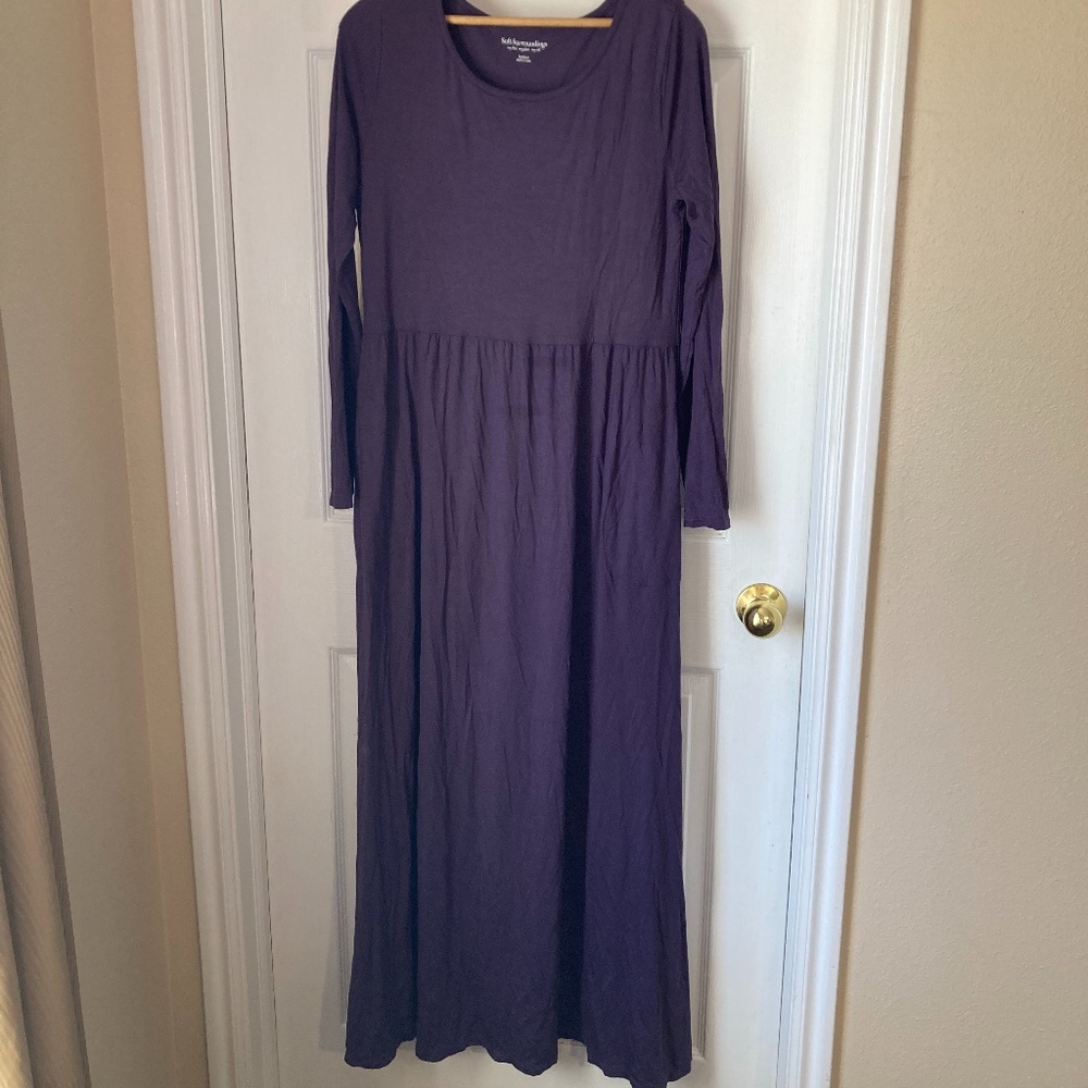 Full Length Purple Long Sleeve w/ POCKETS! Medium